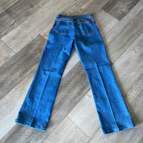 NYDJ tummy tuck Mom jeans Rhinestones luxury denim - Picture 2 of 6